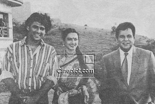 Mukul Dev, Rekha and Dilip Kumar during the shooting of film Qila (1998)