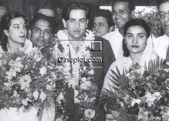 Raj Kapoor with his wife Krishna, Nargis, and Shankar-Jaikishen at the premiere of Shree 420 in 1955