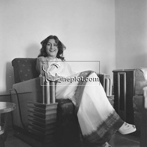 Madhubala sitting in her room