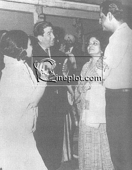 Raj Kapoor with Satyajit Ray (1966)