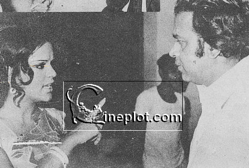 Zeenat Aman on the sets of Ajnabi (1974)