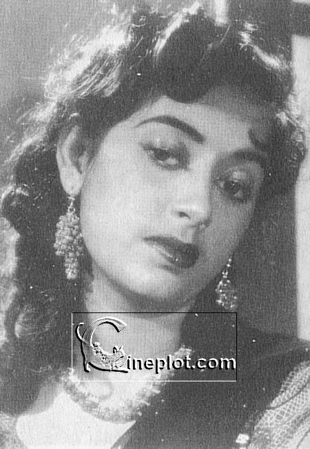 Jamila Razzaq - A pose