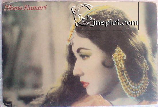 Meena Kumari - Rare Postcard - 2