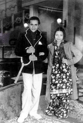 Pran and Ranjana in Pancholi's Yamla Jatt (1940). Pran and Ranjana in Pancholi's Yamla Jatt (1940).